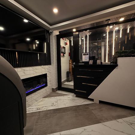 The Vine Hotel Bronx New Ню Йорк Екстериор снимка