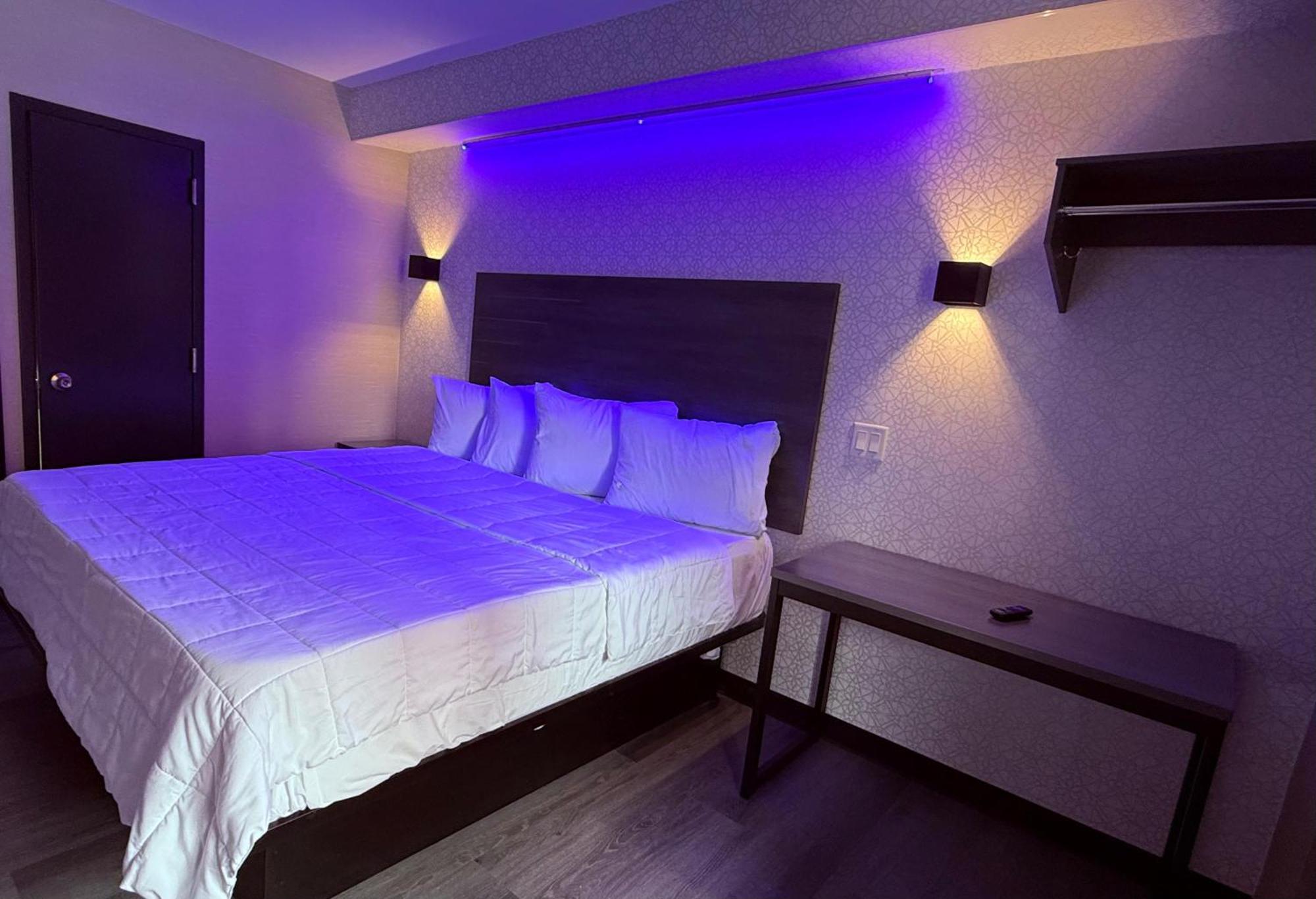 The Vine Hotel Bronx New Ню Йорк Екстериор снимка